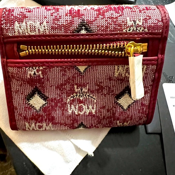 MCM Vintage Jacquard Bi-Fold Wallet - Picture 5 of 5